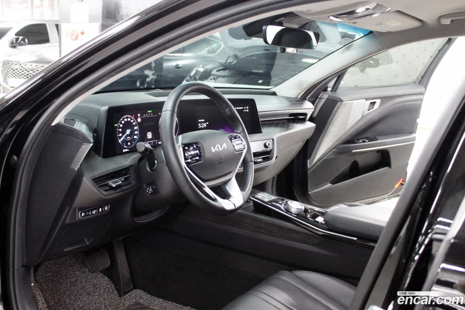 K8 Kia 2023.0-INNER-008