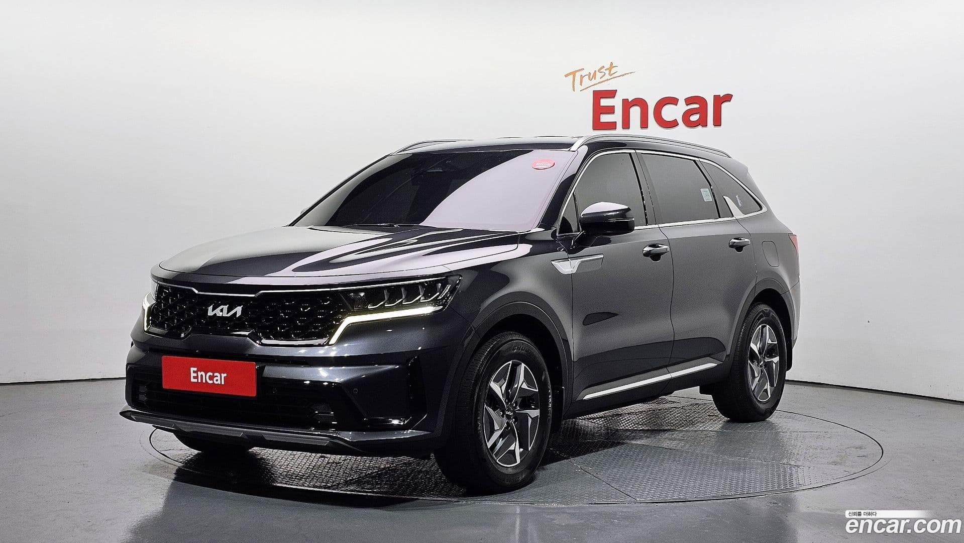 Main__Slider__Photo:Sorento Kia 2021.11-0