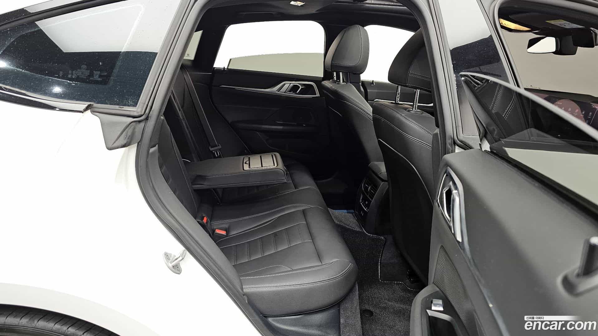 4-Series BMW 2025.4-OPTION-016