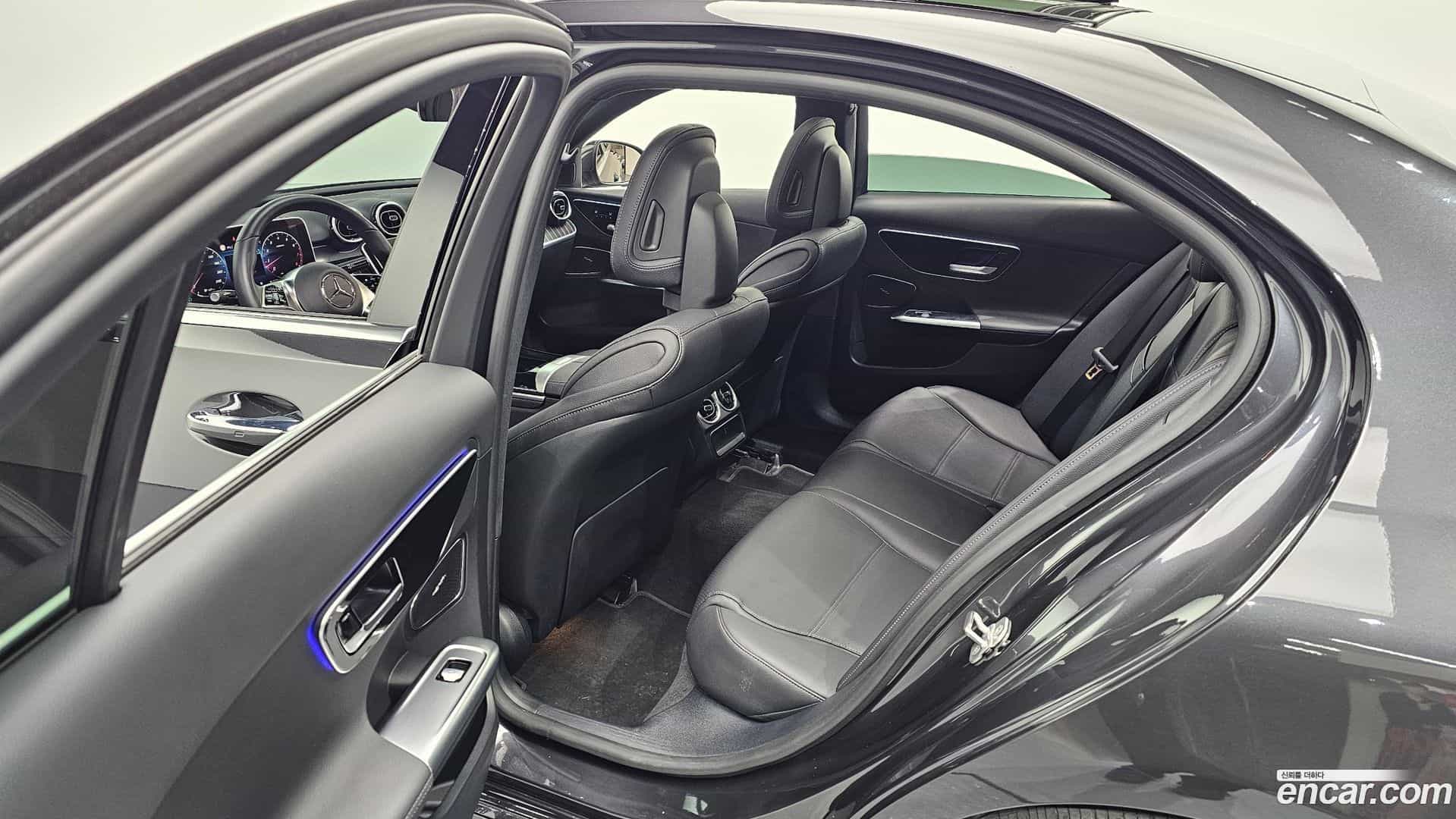 C-Class Mercedes-Benz 2024.1-OPTION-016