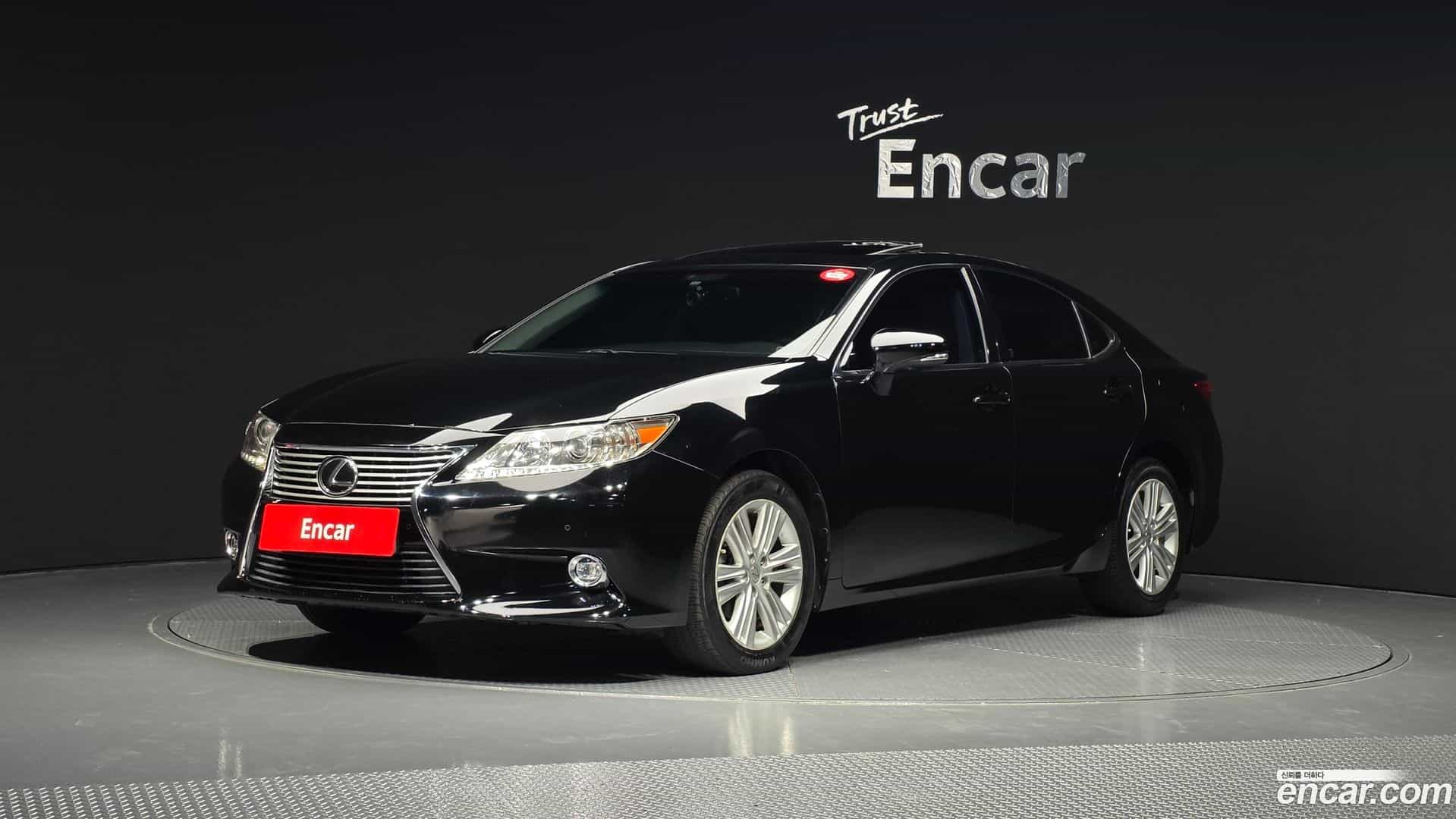 ES Lexus 2015.5-OUTER-001