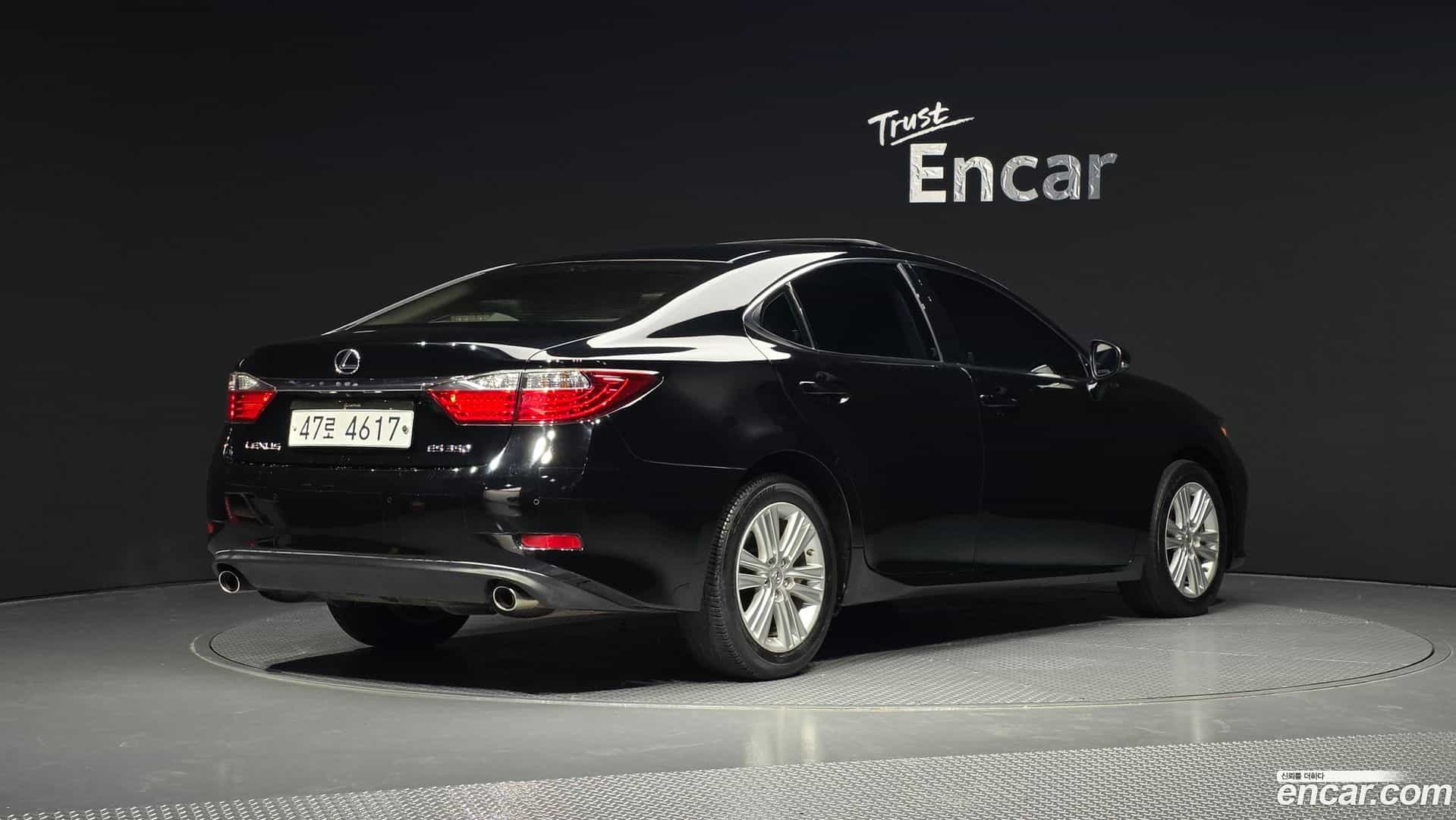 ES Lexus 2015.5-OUTER-002