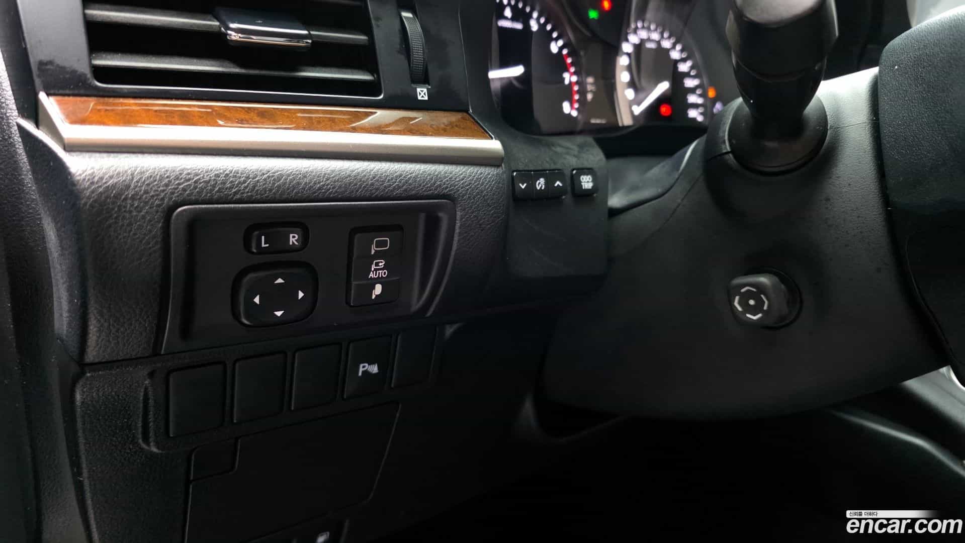 ES Lexus 2015.5-OPTION-018