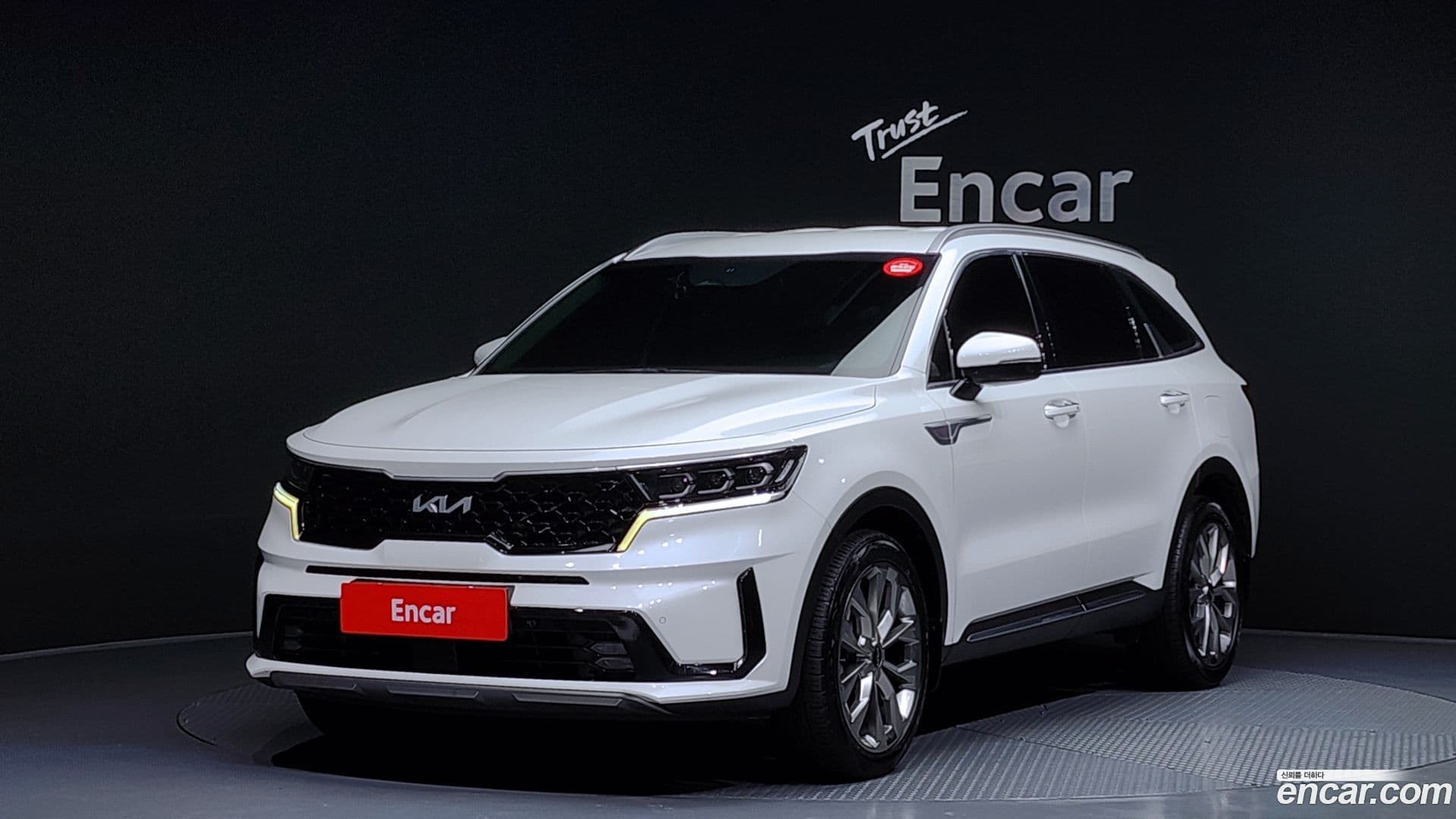 Main__Slider__Photo:Sorento Kia 2021.11-0