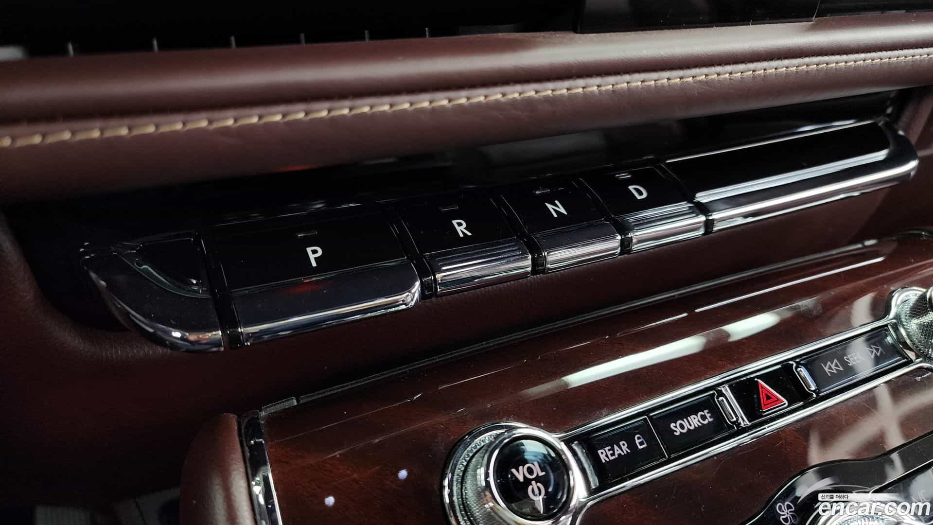 Aviator Lincoln 2021.6-INNER-009