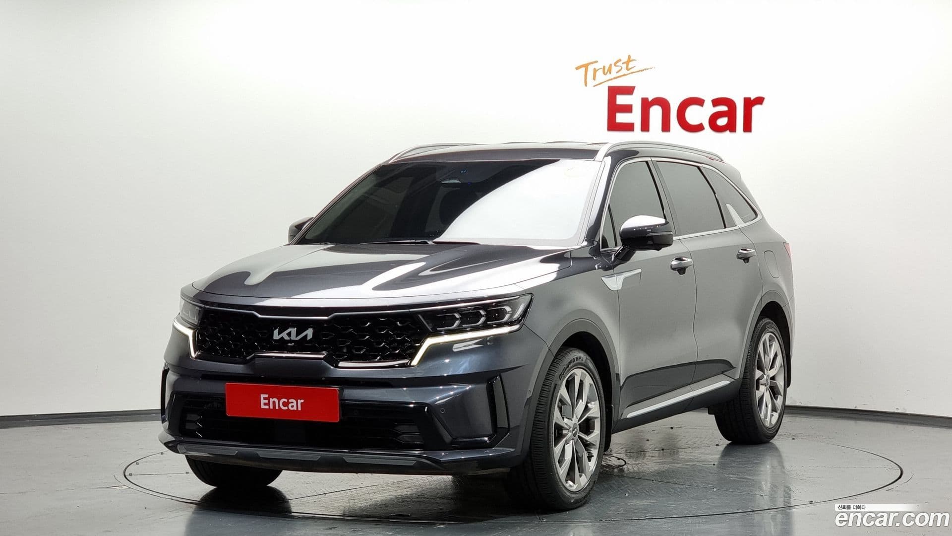Main__Slider__Photo:Sorento Kia 2021.7-0