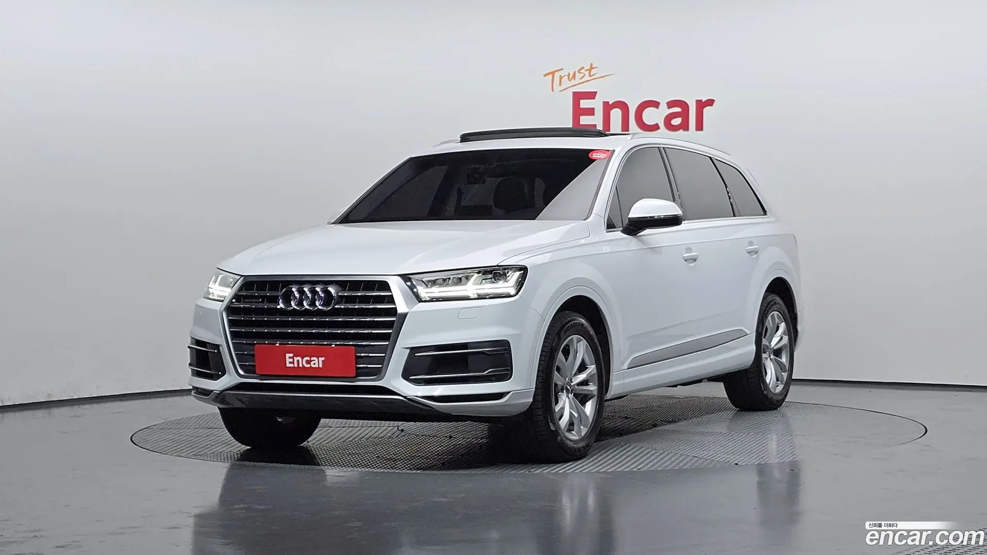 Main__Slider__Photo:Q7 Audi 2019.9-0
