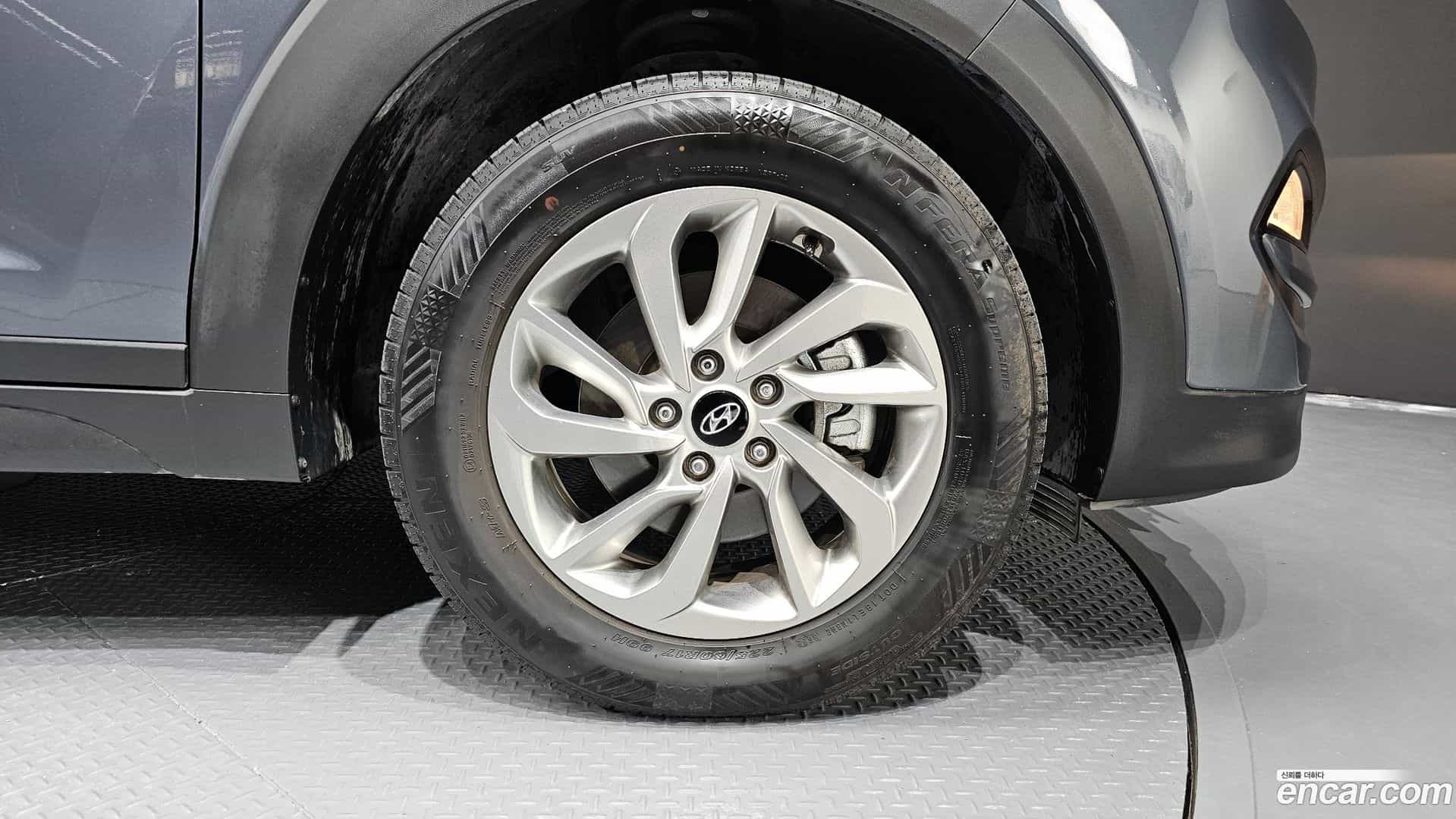 Tucson Hyundai 2017.1-OUTER-005