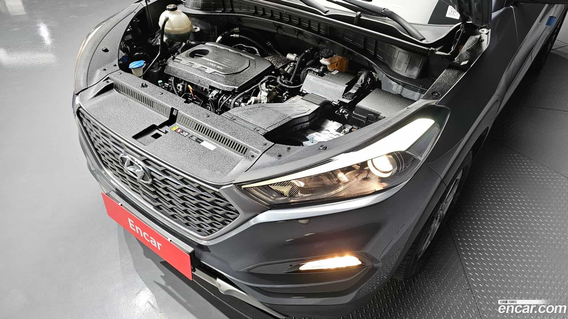 Tucson Hyundai 2017.1-INNER-006