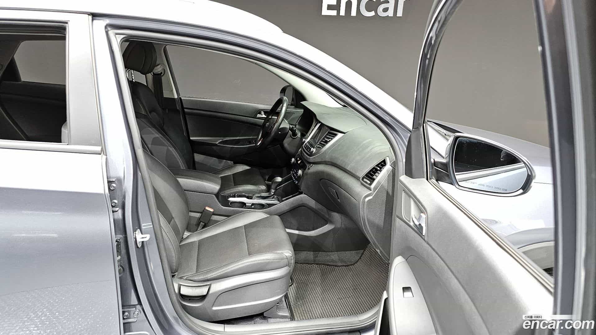 Tucson Hyundai 2017.1-OPTION-016
