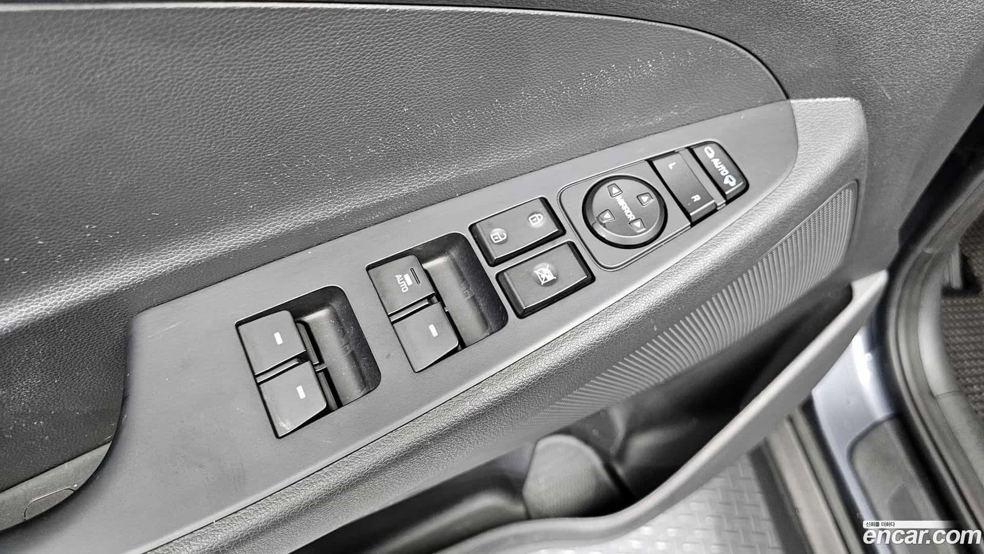 Tucson Hyundai 2017.1-OPTION-017