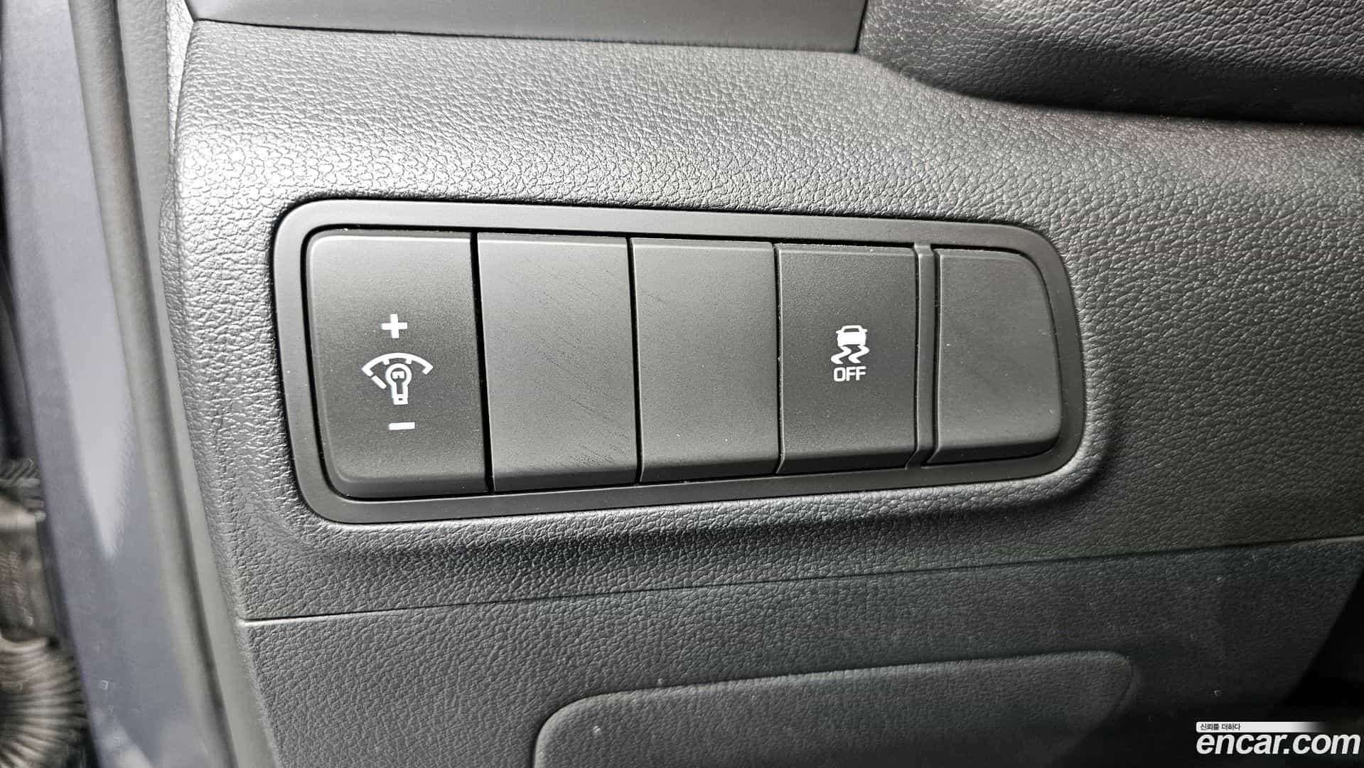 Tucson Hyundai 2017.1-OPTION-018