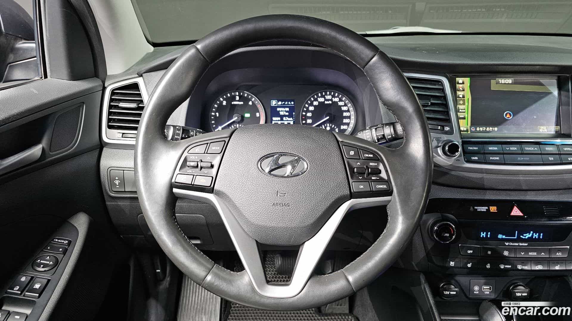 Tucson Hyundai 2017.1-OPTION-019