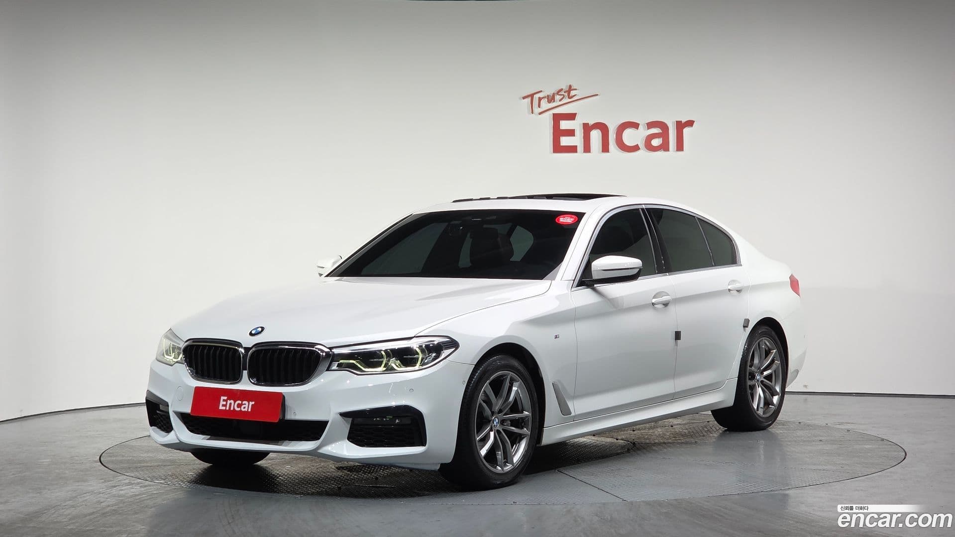 Main__Slider__Photo:5-Series BMW 2020.6-0