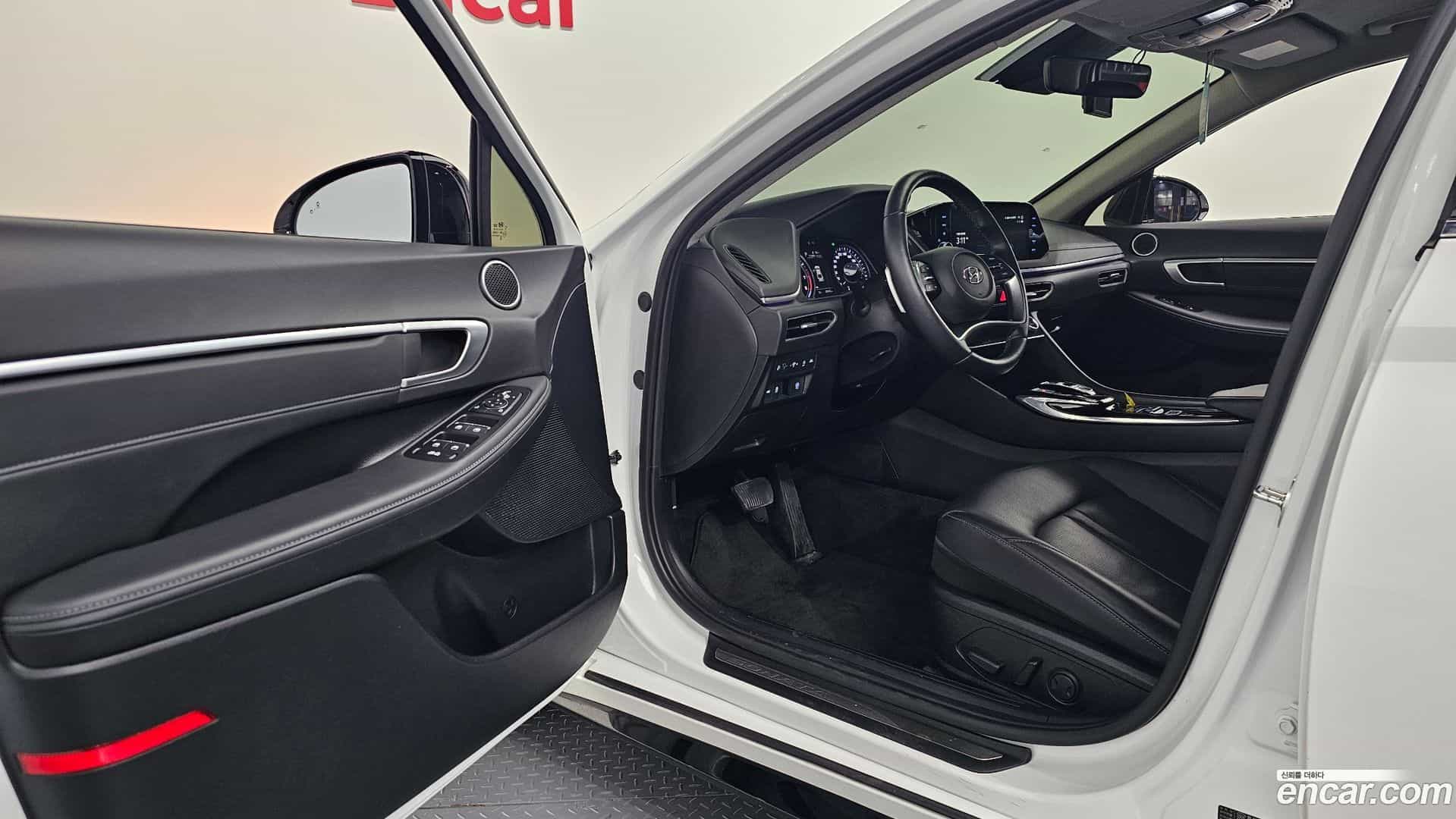 Sonata Hyundai 2021.9-OPTION-015