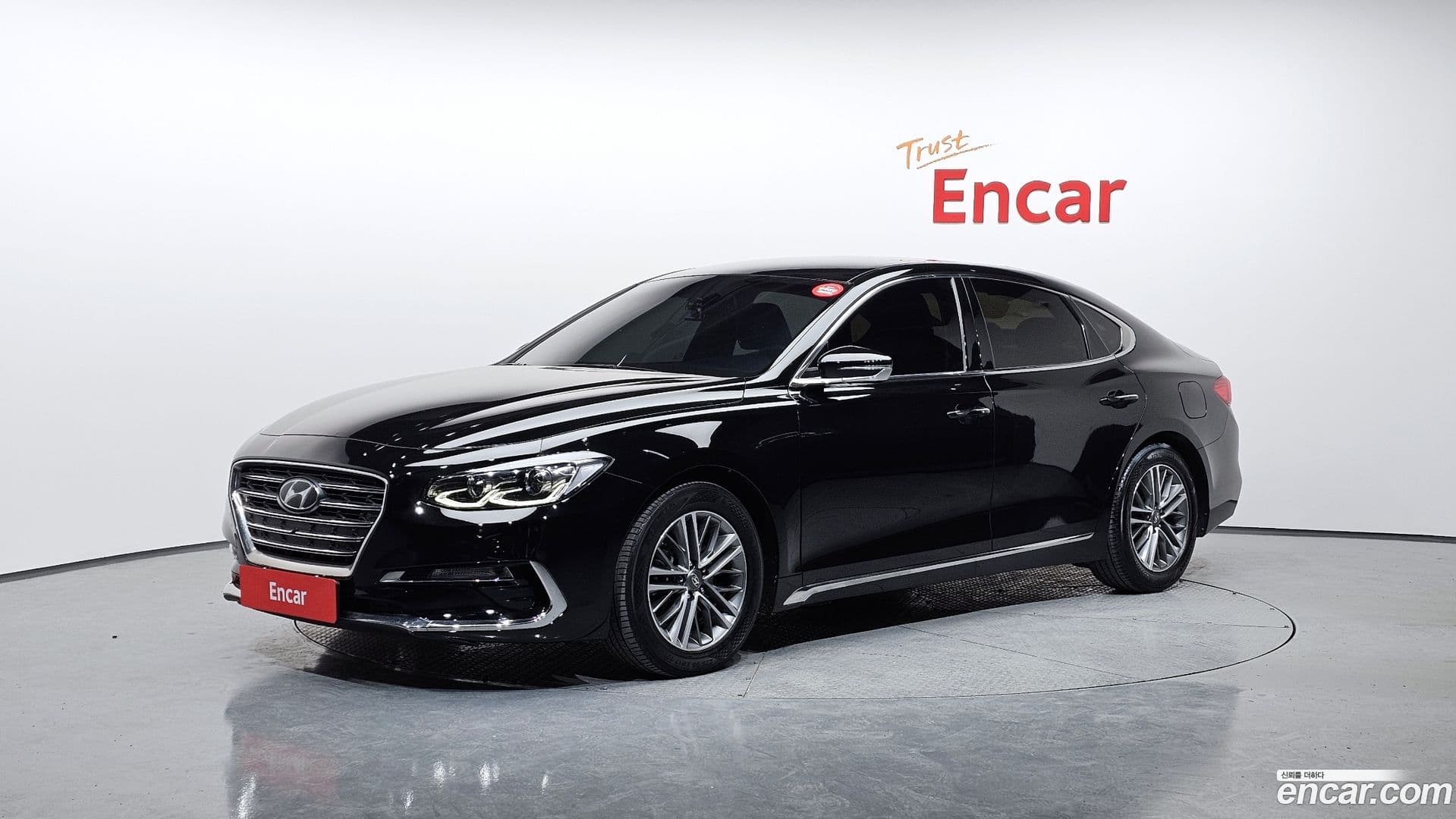 Main__Slider__Photo:Grandeur Hyundai 2017.9-0