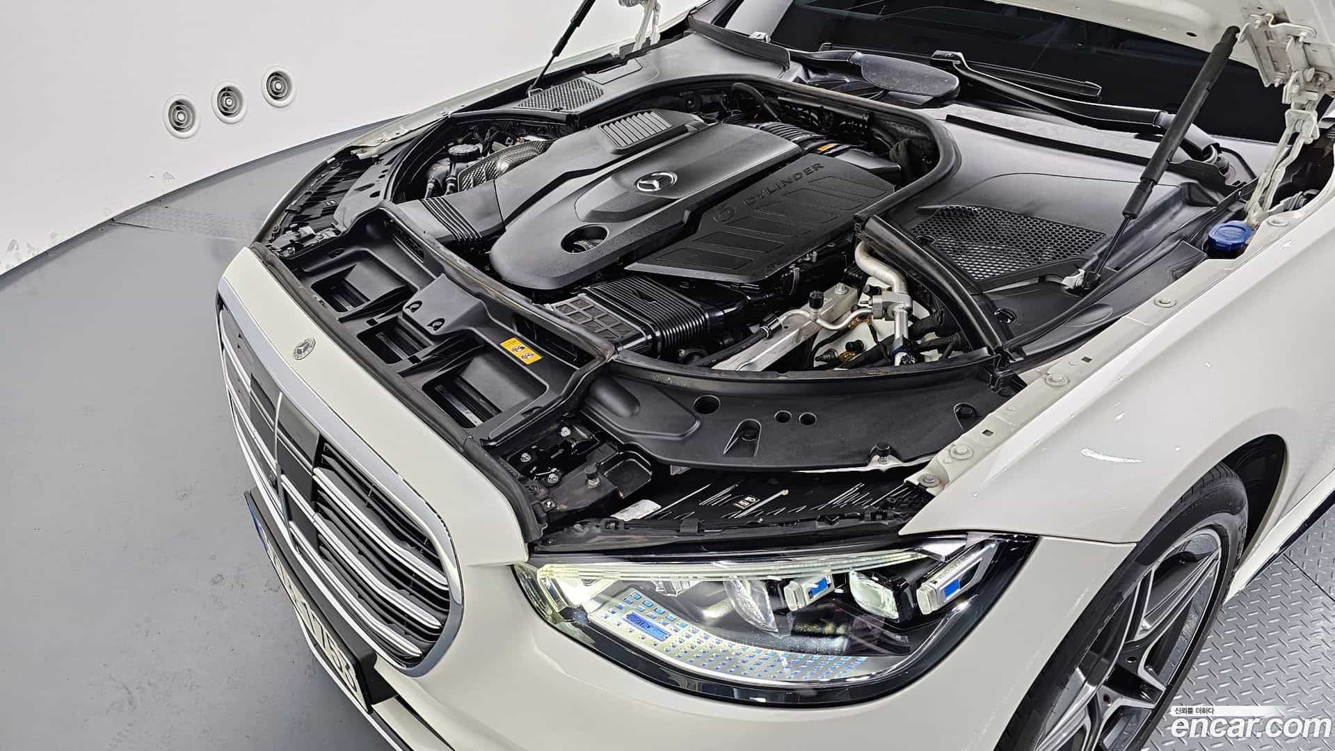 S-Class Mercedes-Benz 2022.0-INNER-006