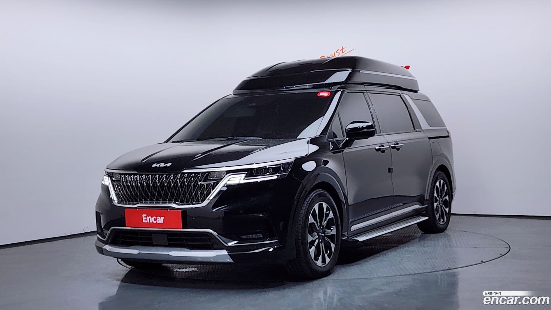 Main__Slider__Photo:Canival Kia 2022.7-0
