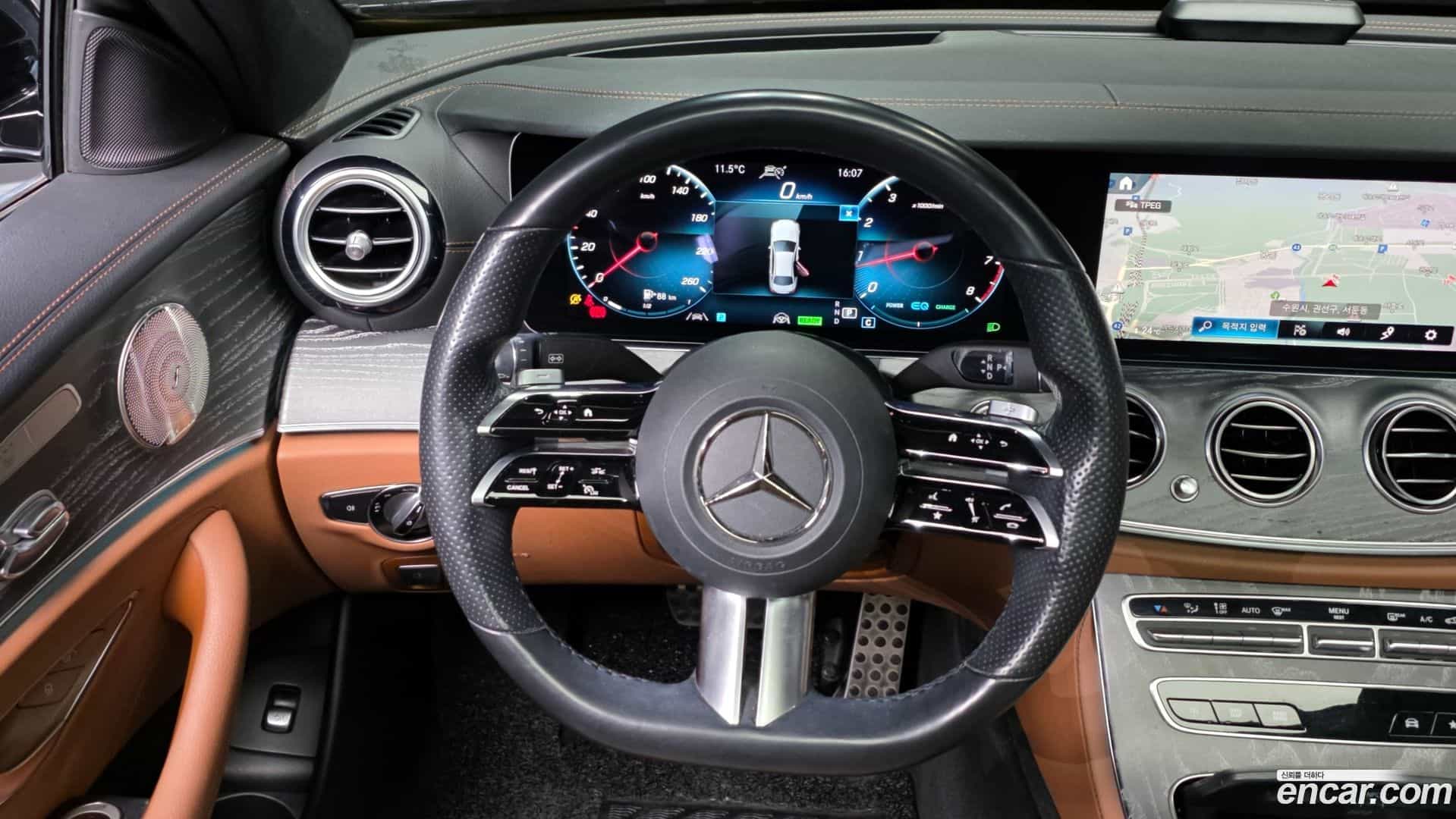 E-Class Mercedes-Benz 2021.2-OPTION-017