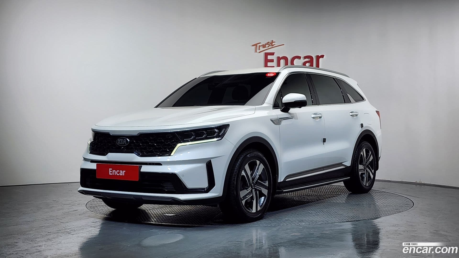 Main__Slider__Photo:Sorento Kia 2020.10-0