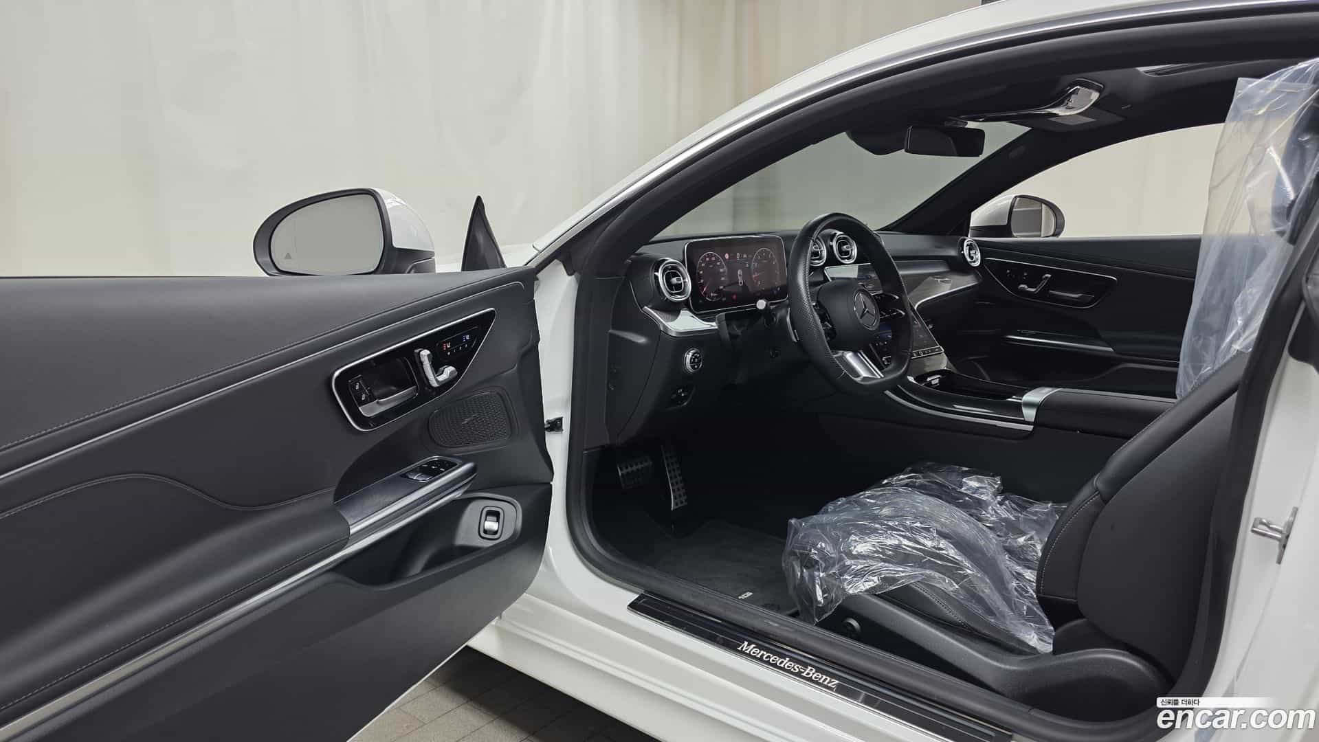 CLE-Class Mercedes-Benz 2024.7-INNER-010