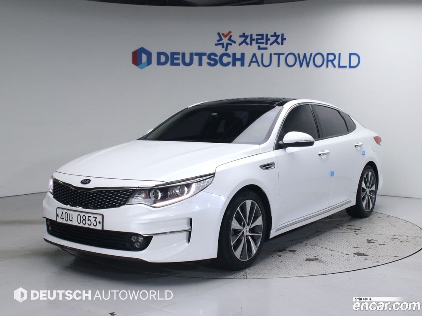 Main__Slider__Photo:K5 Kia 2015.7-0
