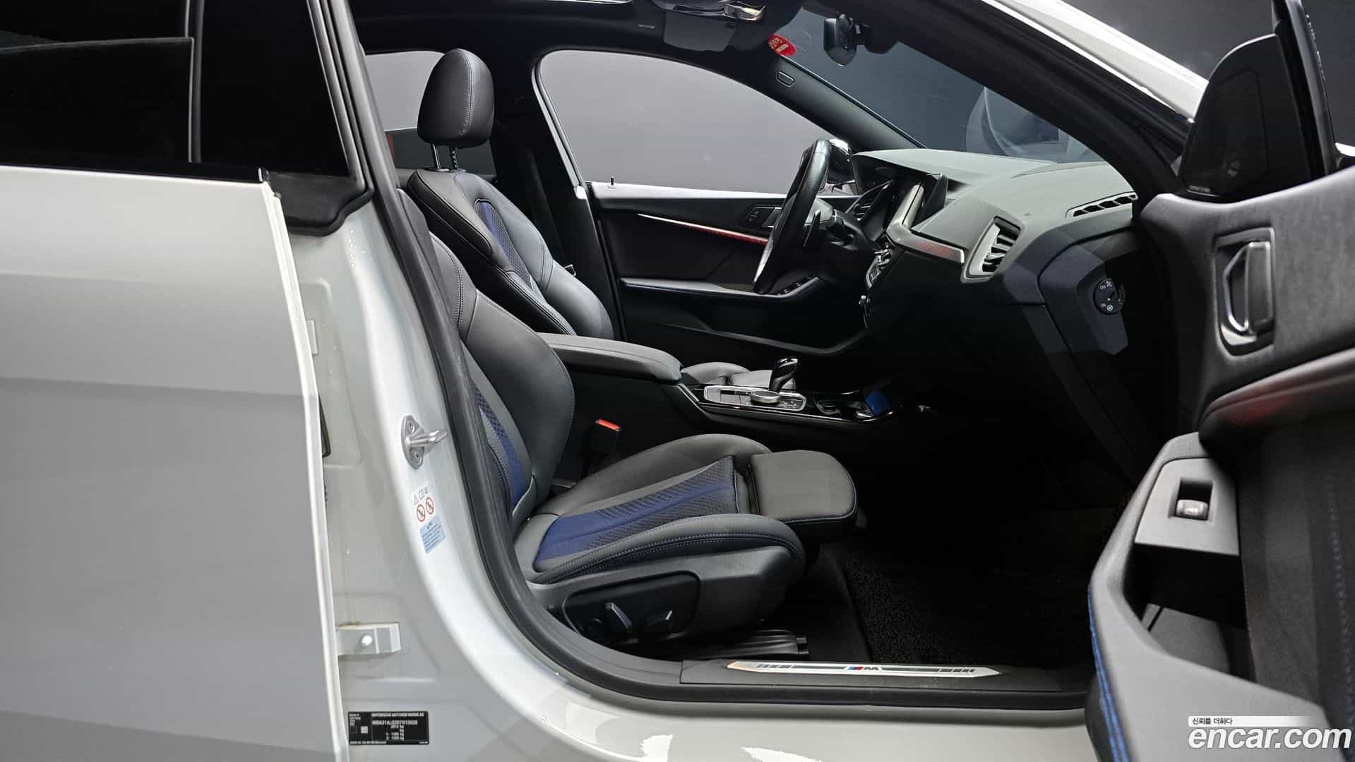 2-Series BMW 2023.9-INNER-010