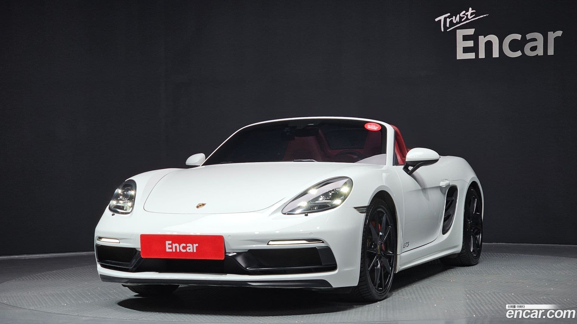 Main__Slider__Photo:718 Porsche 2019.0-0