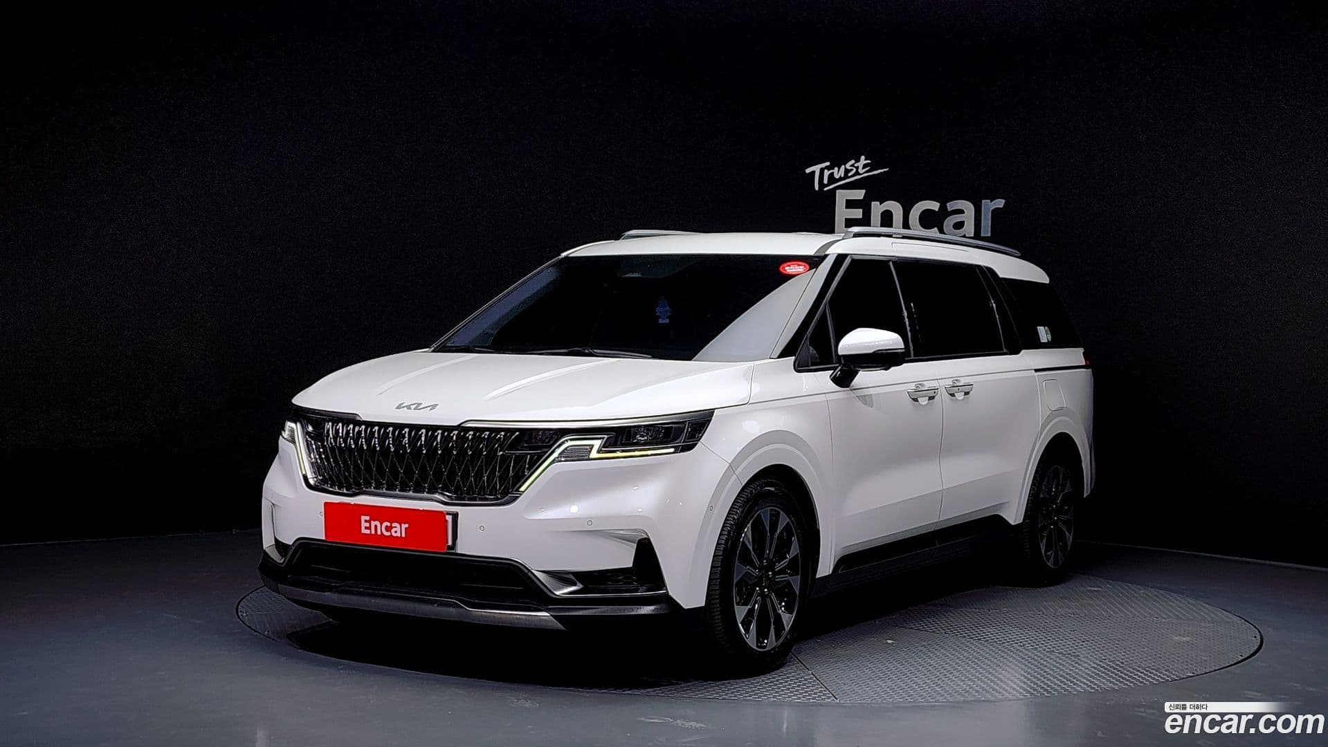 Main__Slider__Photo:Canival Kia 2021.11-0