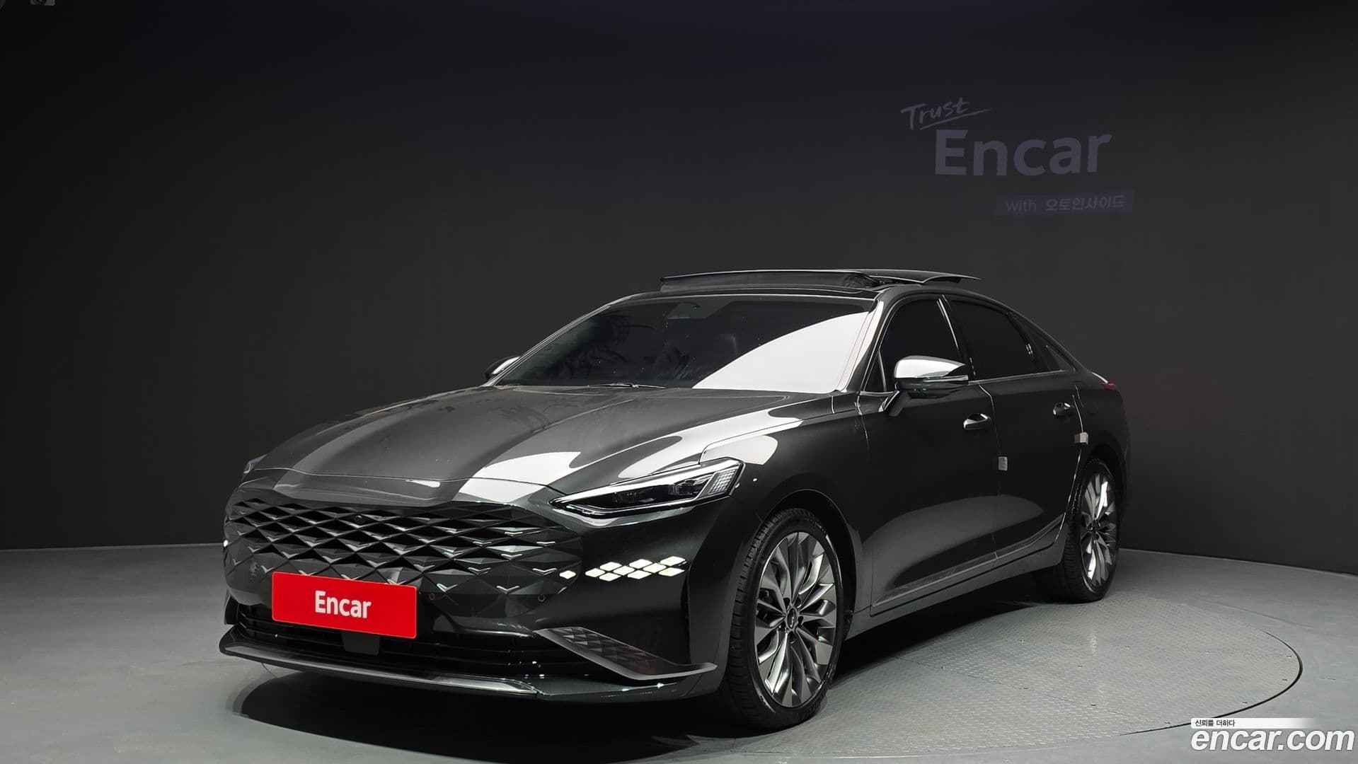 Main__Slider__Photo:K8 Kia 2021.11-0