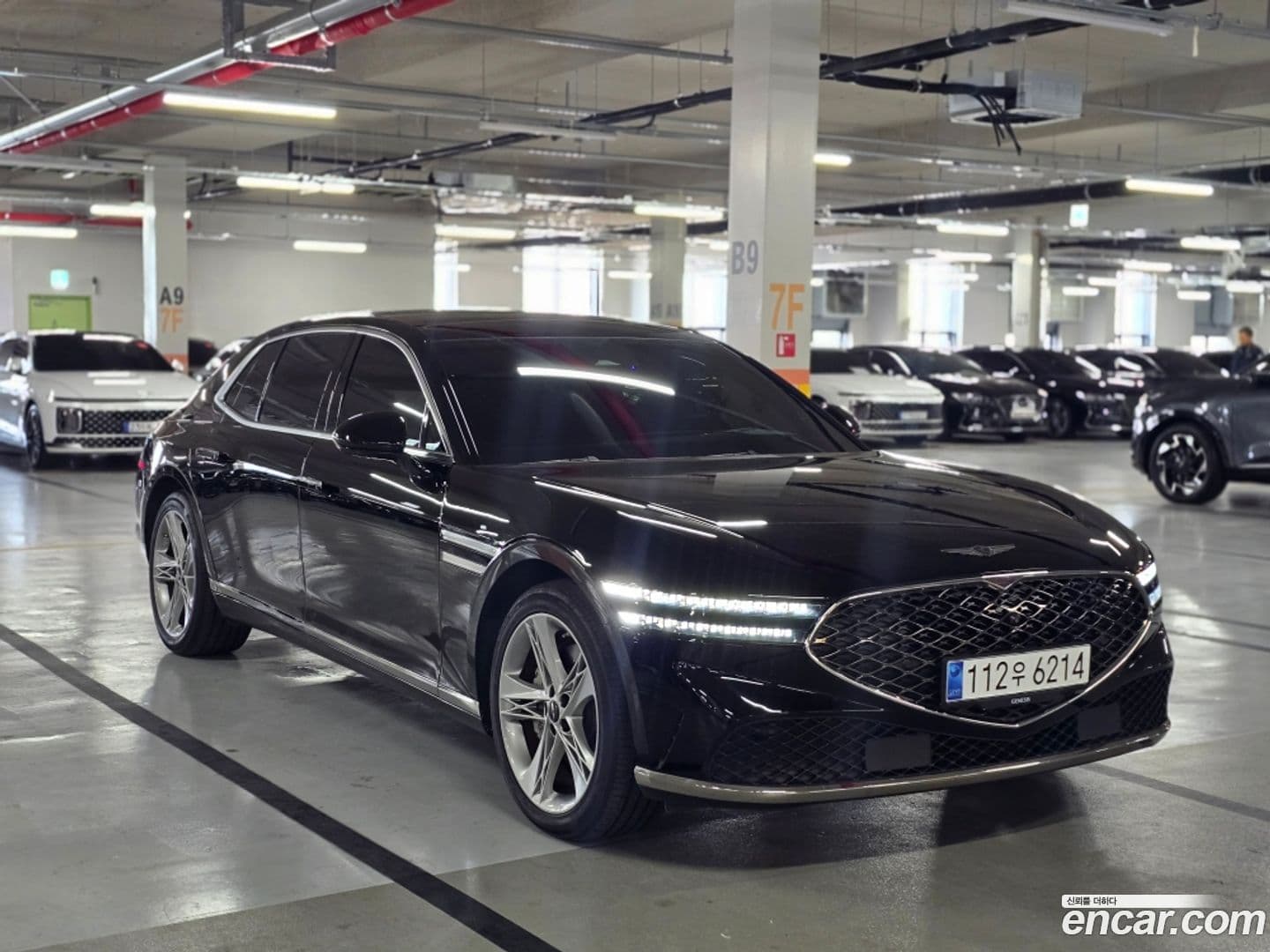 Main__Slider__Photo:G90 Genesis 2022.8-0