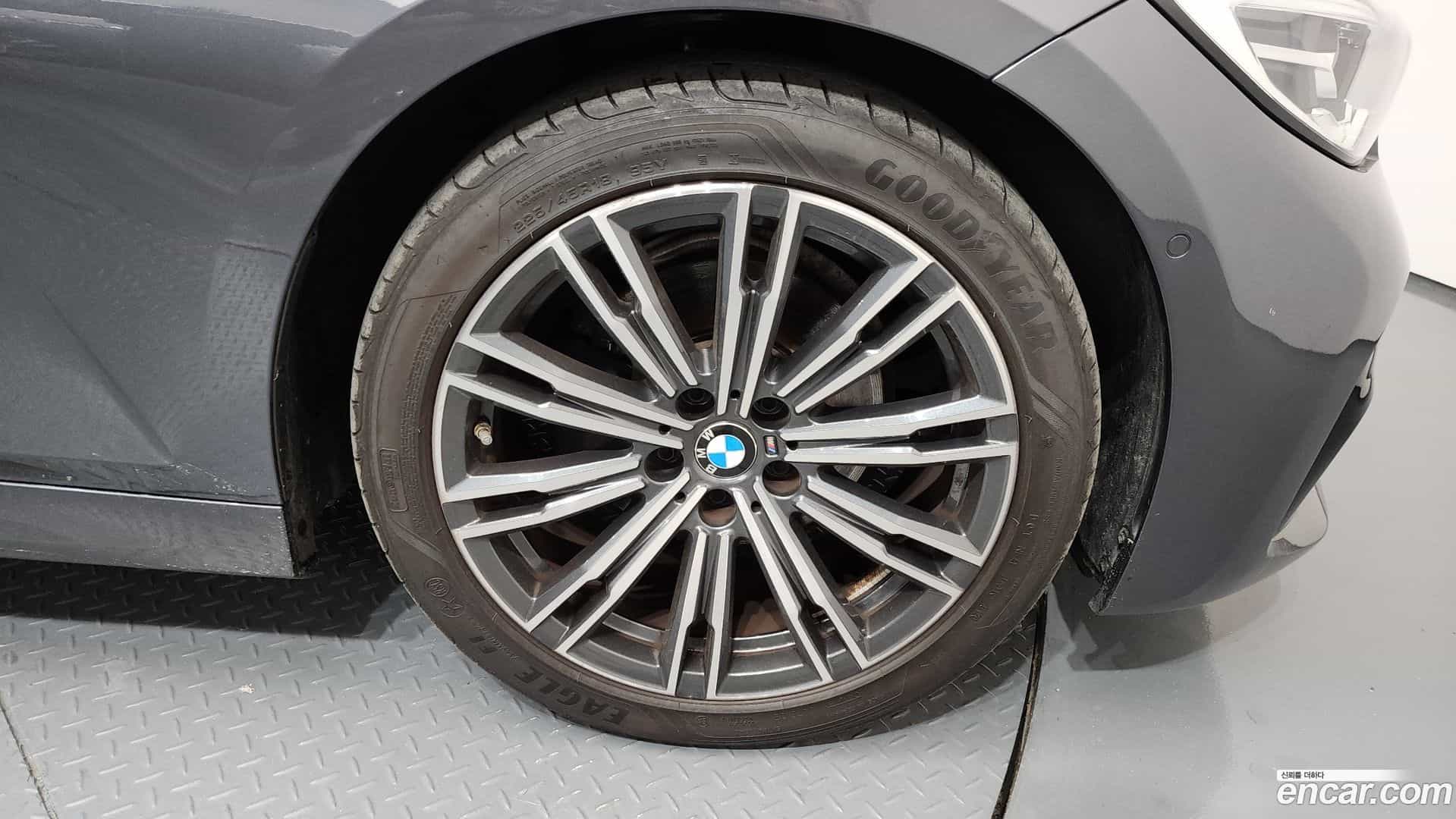 3-Series BMW 2021.5-OUTER-005