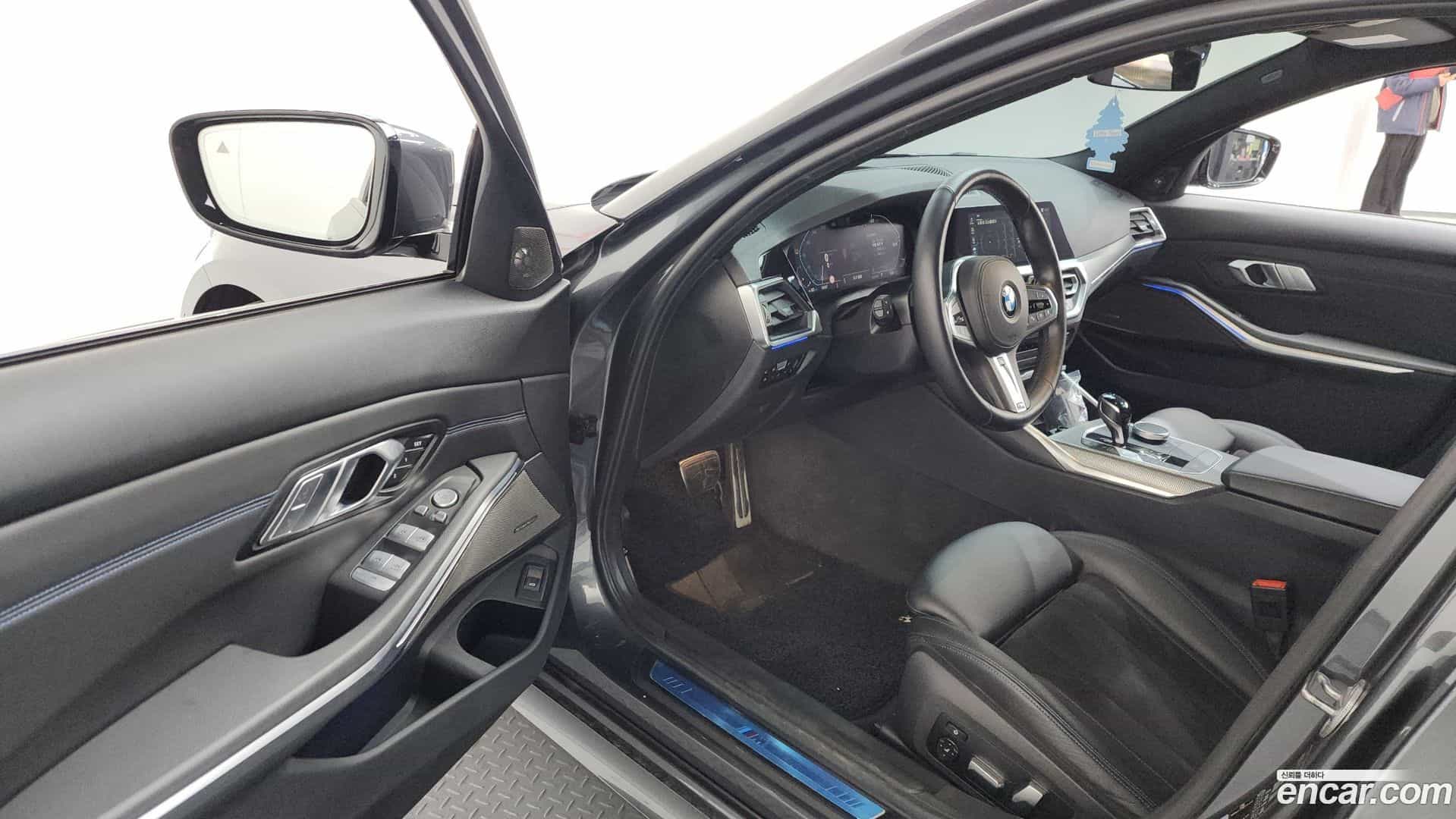 3-Series BMW 2021.5-INNER-010