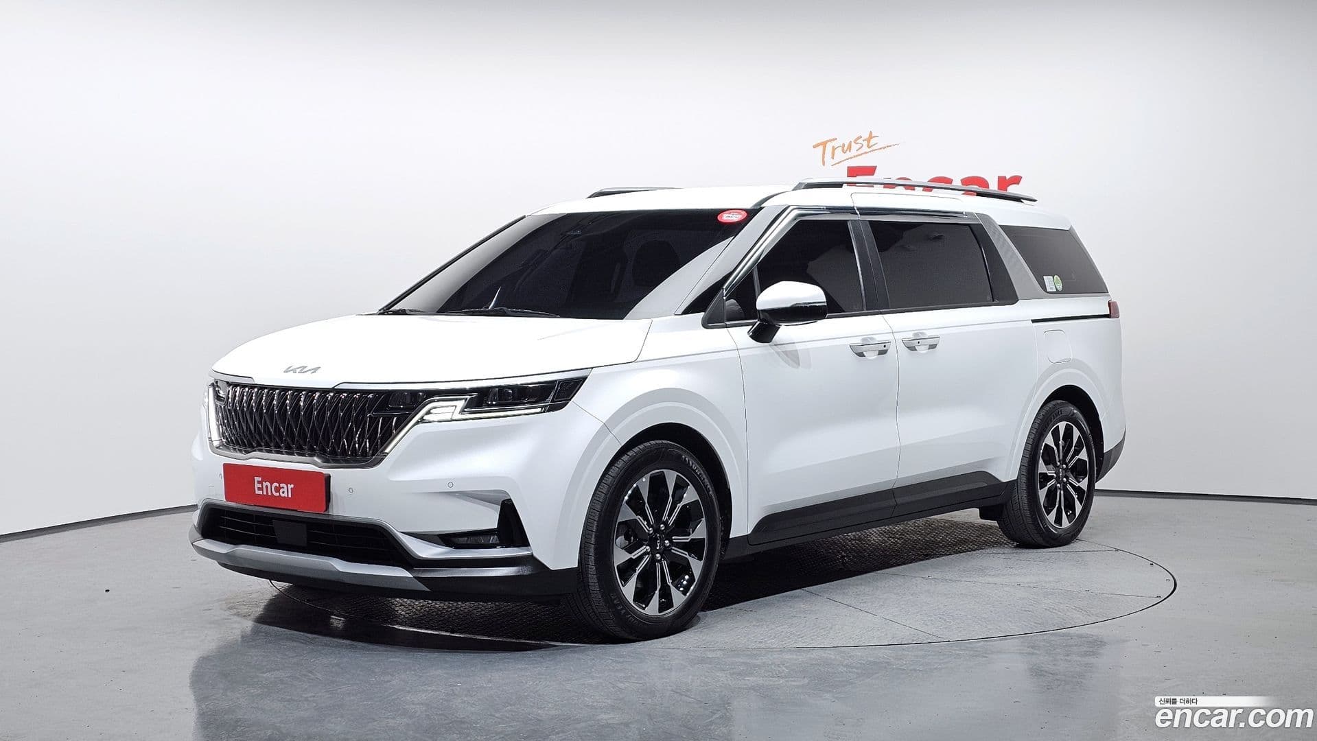 Main__Slider__Photo:Canival Kia 2022.11-0