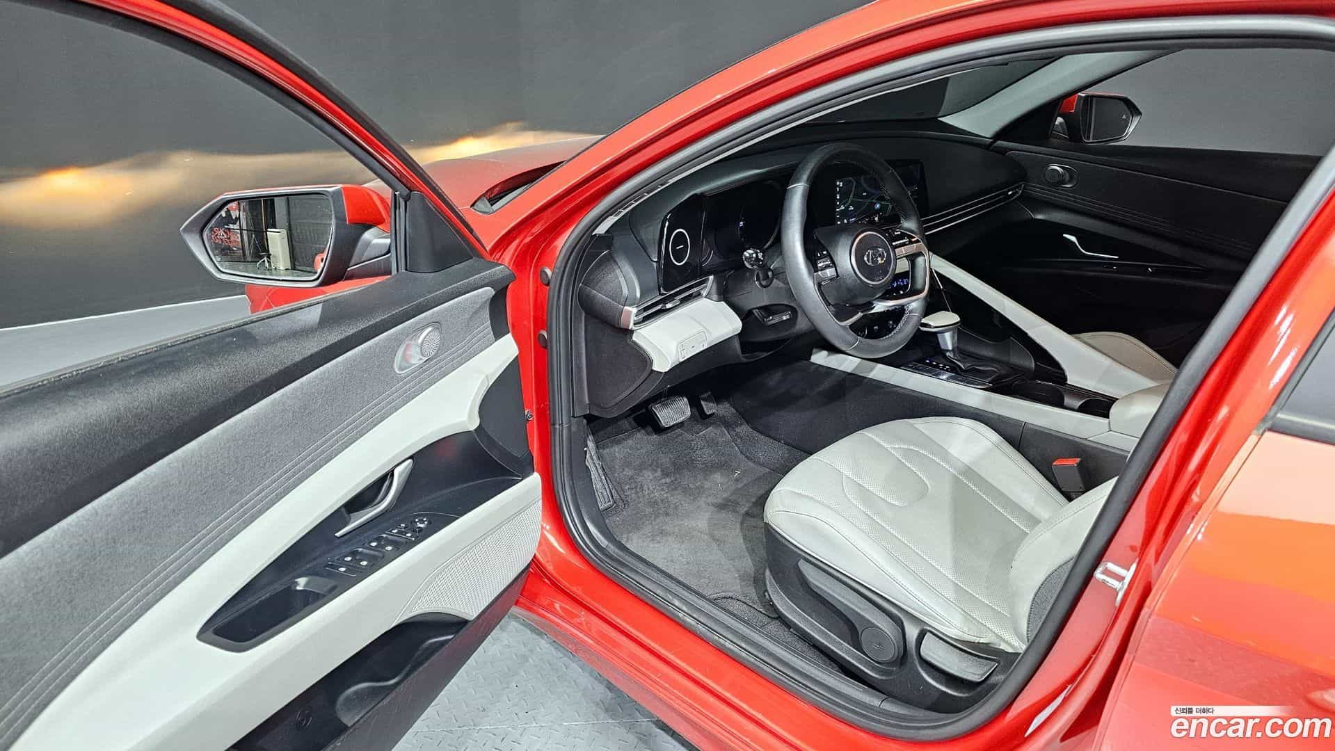 AVANTE Hyundai 2022.2-INNER-010