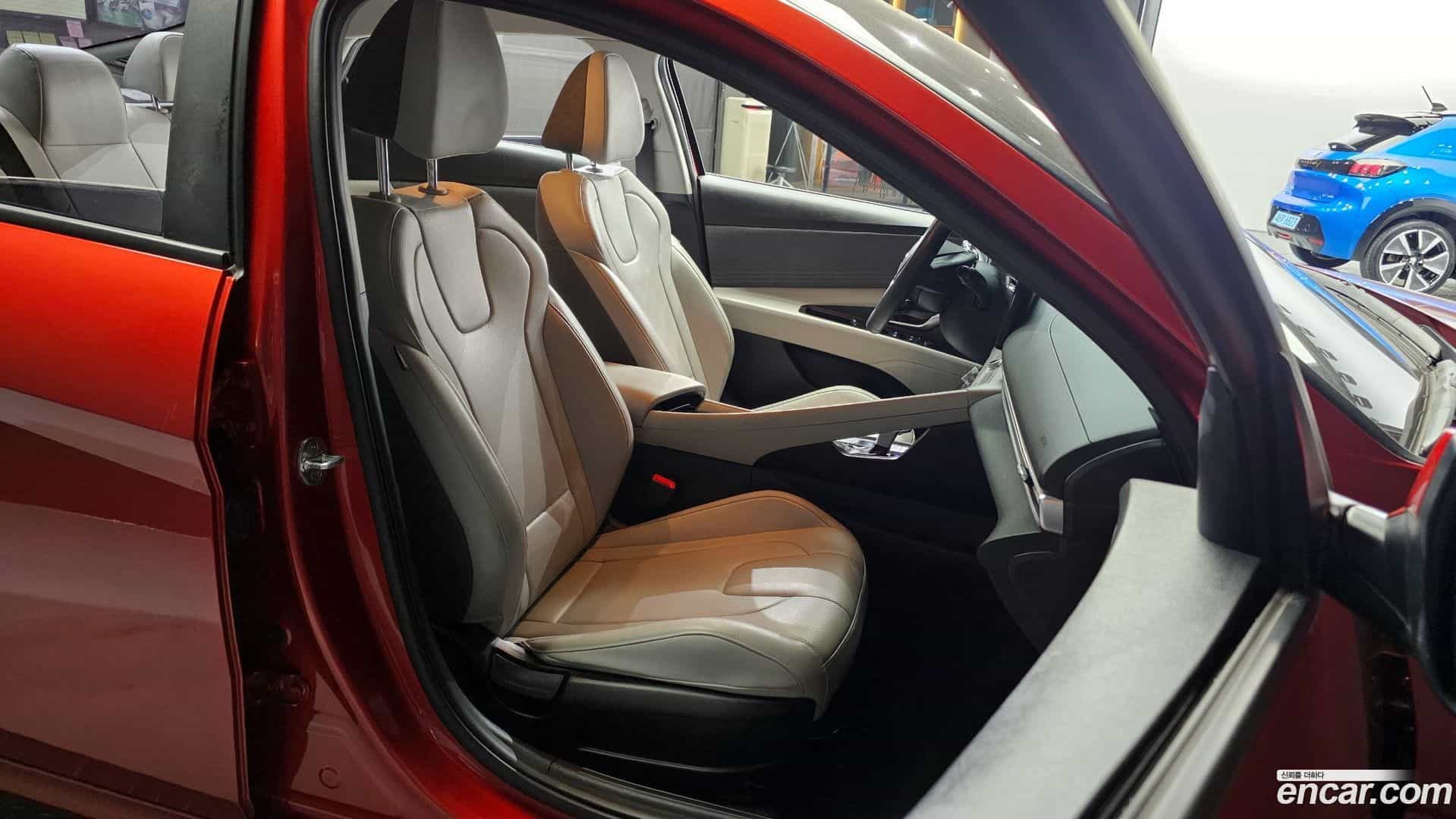 AVANTE Hyundai 2022.2-OPTION-016