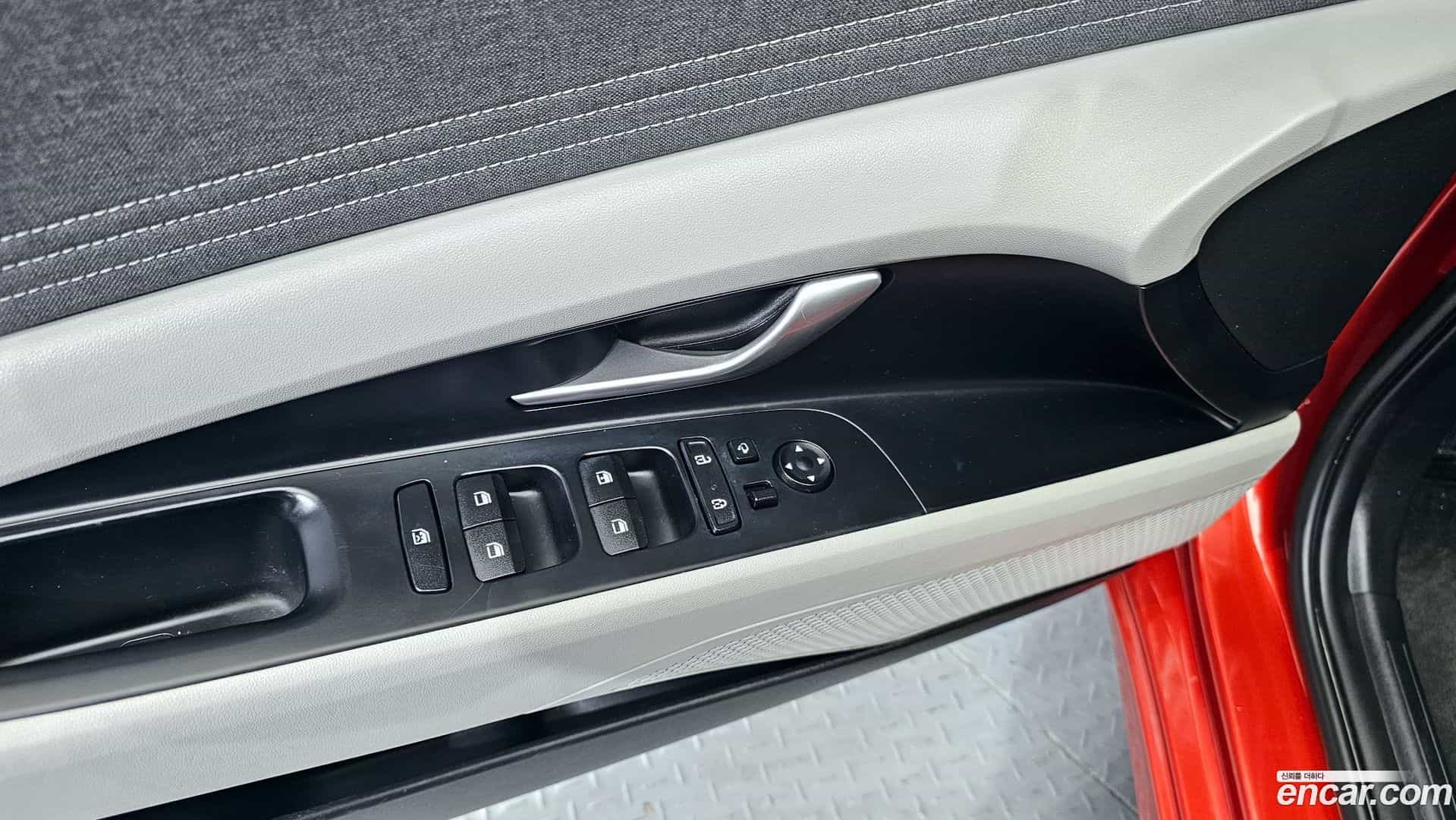 AVANTE Hyundai 2022.2-OPTION-018
