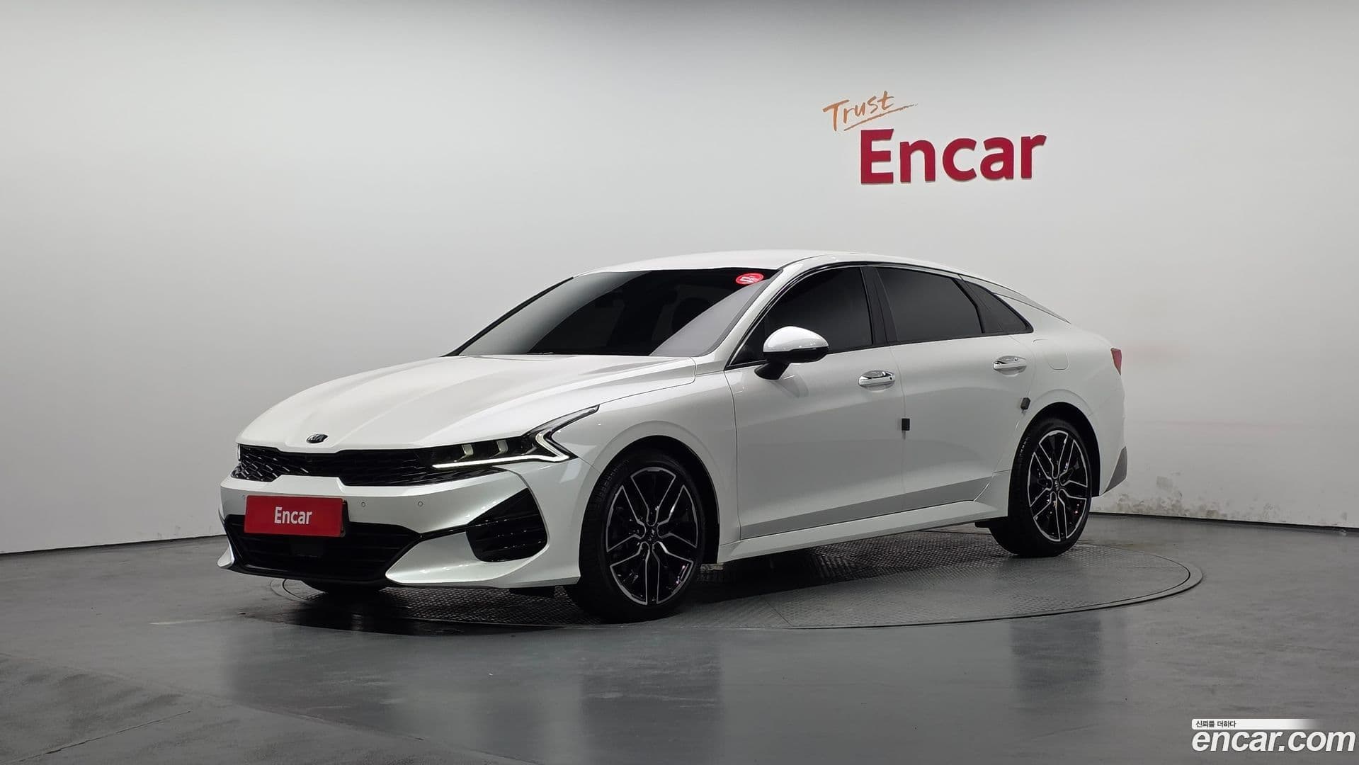 Main__Slider__Photo:K5 Kia 2019.11-0