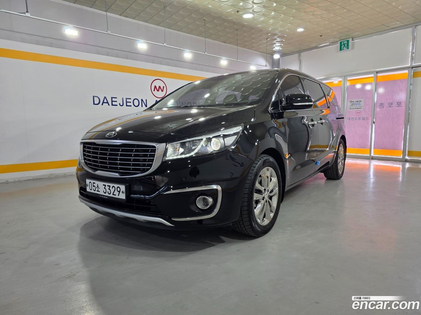 Main__Slider__Photo:Canival Kia 2017.10-0