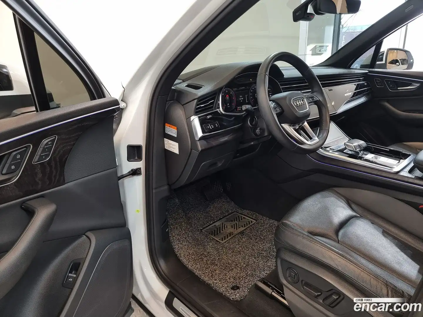 Q7 Audi 2022.5-OPTION-018