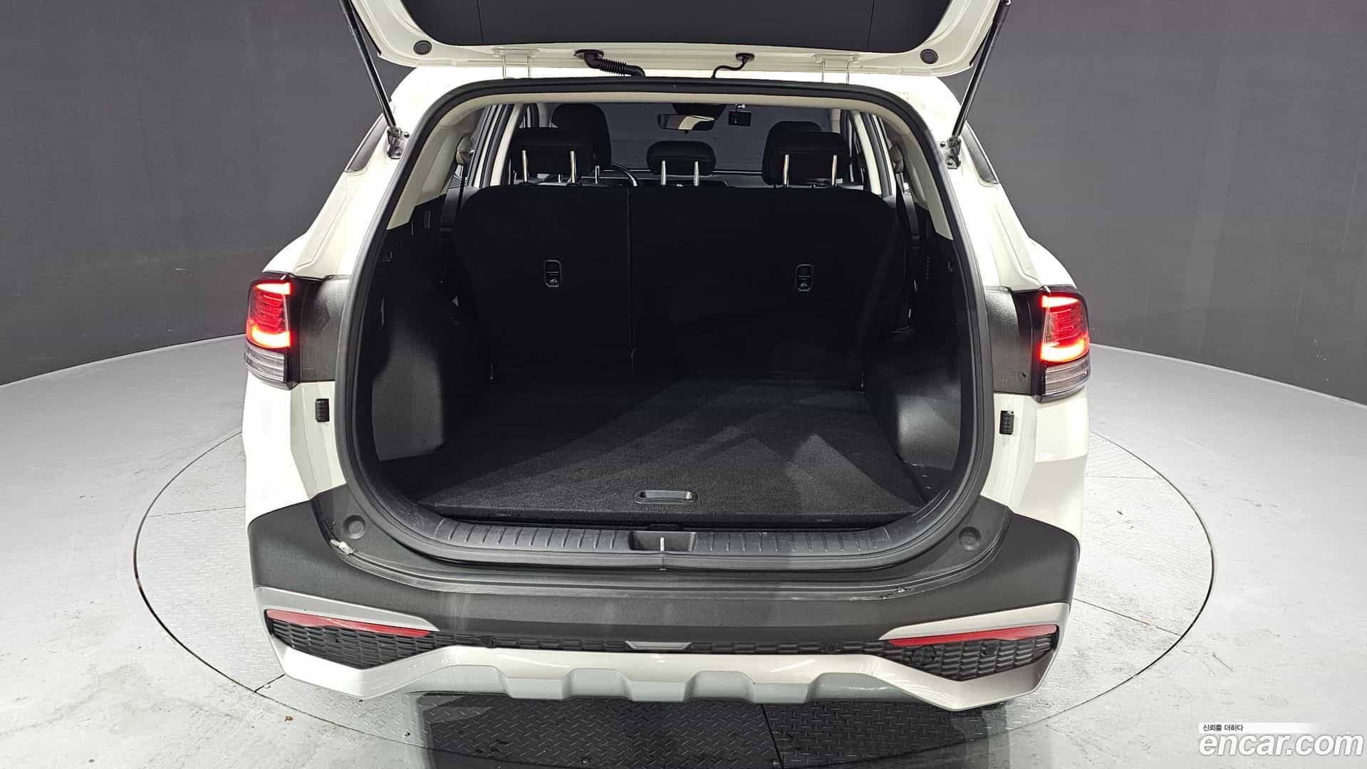 Sportage Kia 2021.8-OPTION-024