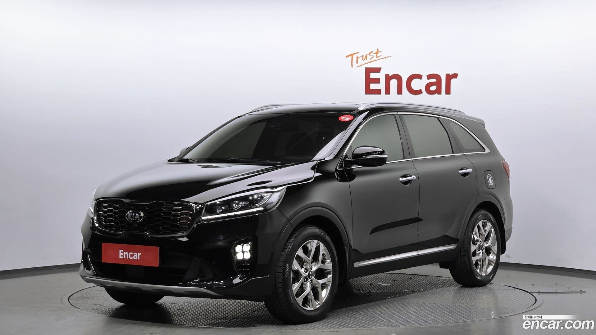 Main__Slider__Photo:Sorento Kia 2019.4-0