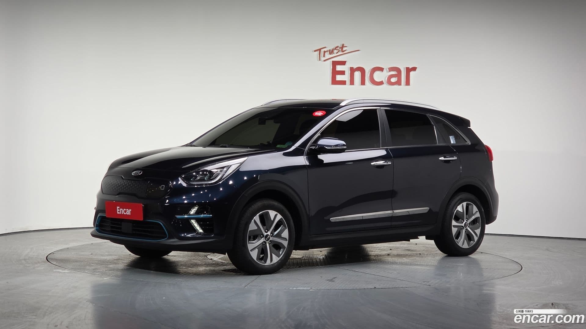 Main__Slider__Photo:Niro Kia 2019.5-0