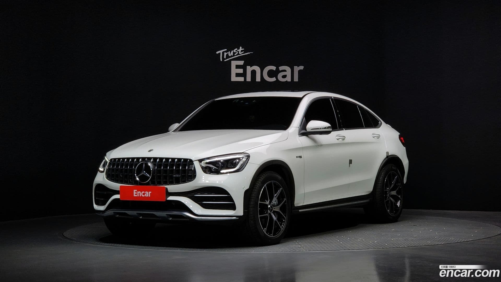 Main__Slider__Photo:GLC-Class Mercedes-Benz 2023.5-0