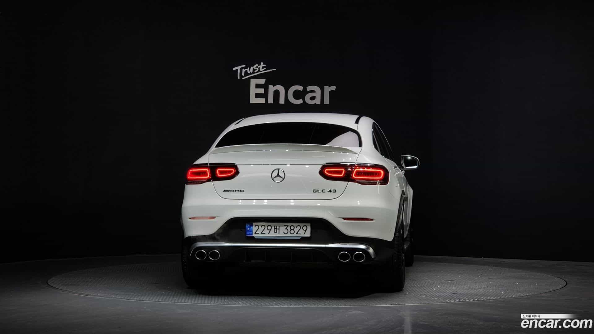 GLC-Class Mercedes-Benz 2023.5-OUTER-004