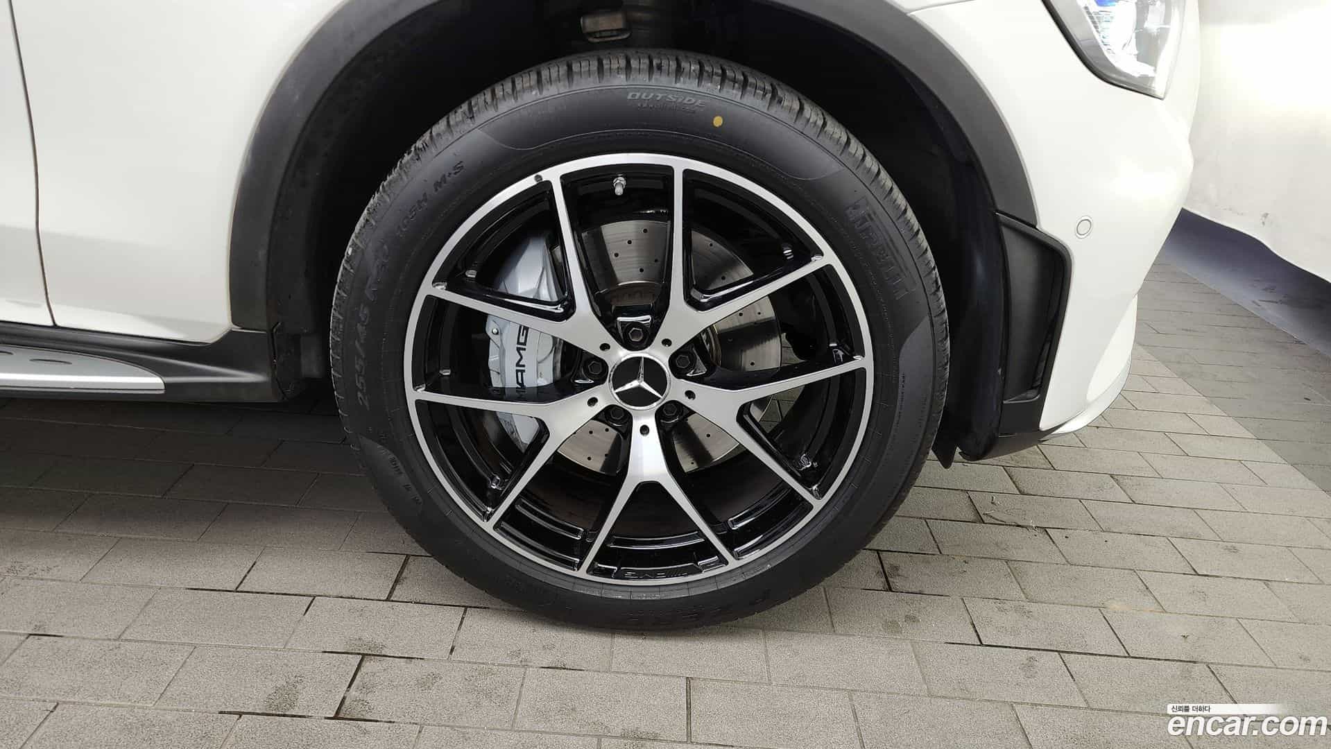 GLC-Class Mercedes-Benz 2023.5-OUTER-005