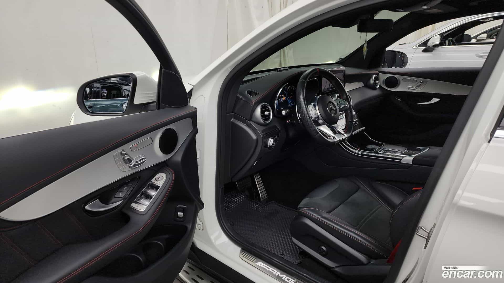 GLC-Class Mercedes-Benz 2023.5-INNER-010