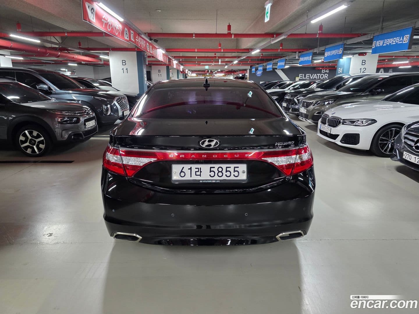 Main__Slider__Photo:Grandeur Hyundai 2015.0-4