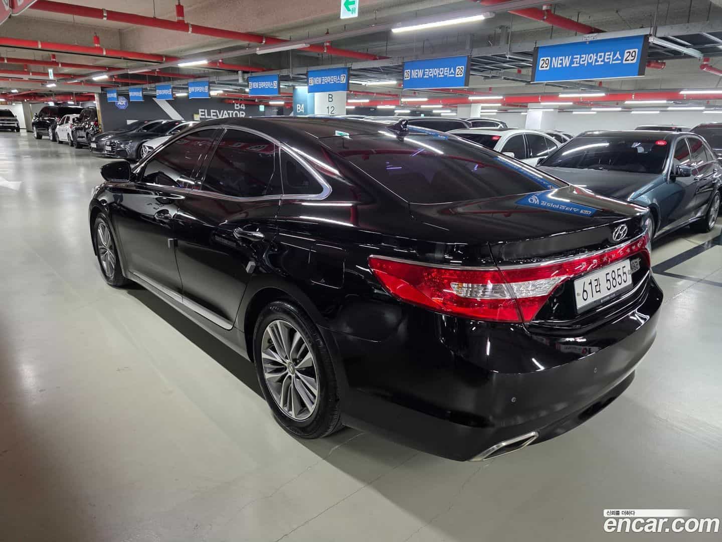Grandeur Hyundai 2015.0-INNER-006