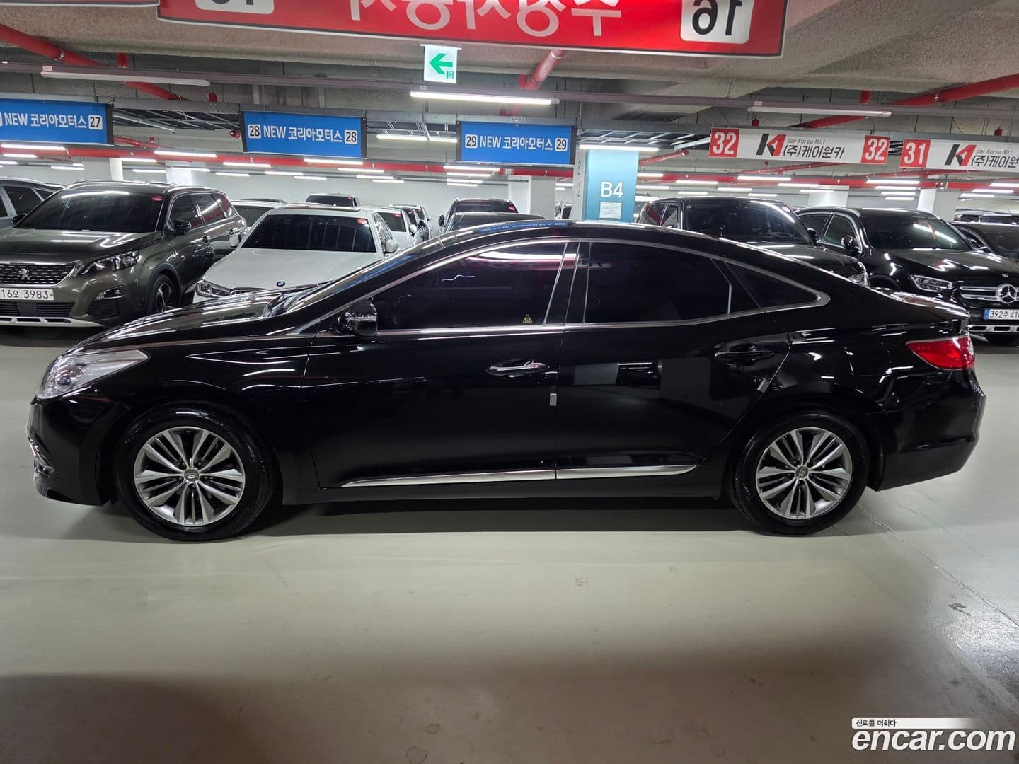 Main__Slider__Photo:Grandeur Hyundai 2015.0-6